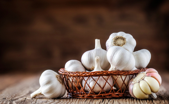 Garlic home remedies for pneumonia