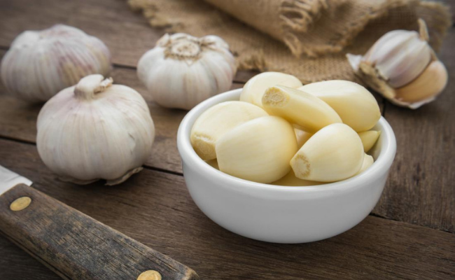 Garlic- home remedies for chlamydia