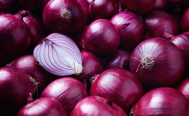 natural remedies for swollen lymph nodes- Onion 